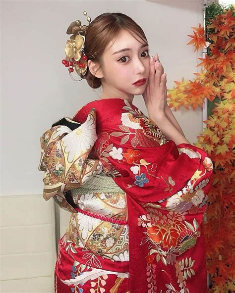 明日花キララさんのインスタグラム写真 明日花キララinstagram「銀座 Ginza1carat さんが素敵な舞妓さんのお着物をお誕生日風に着付けしてくださいました👘🧡 煌びやか