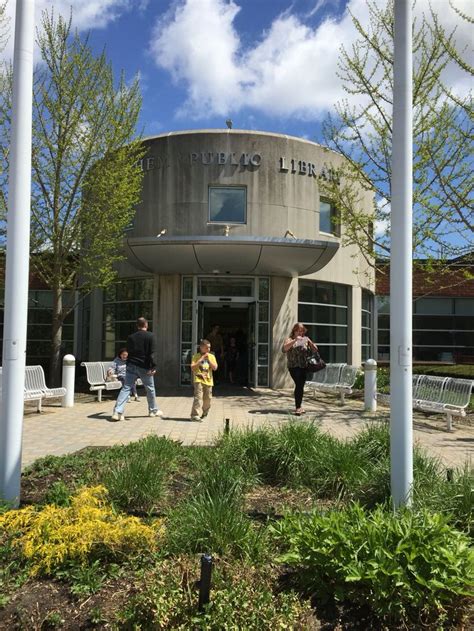150 holbrook road holbrook, ny 11741 phone: Sachem public library. I give this library a 7/10, because ...