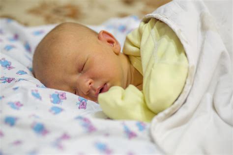 Cermati Penyakit Kuning Pada Bayi Normal Atau Bahaya Honestdocs