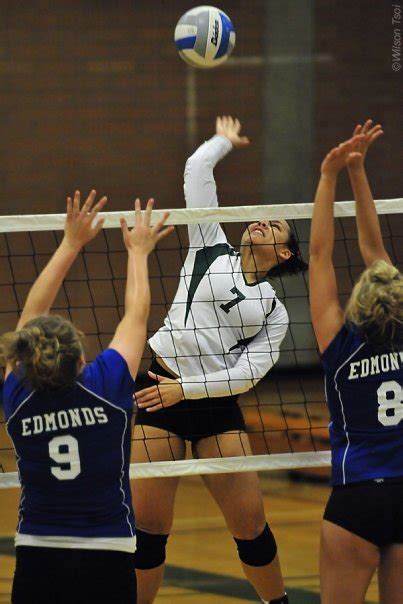 Shoreline Area News Scc Fall Sports Return With High Hopes In 2010