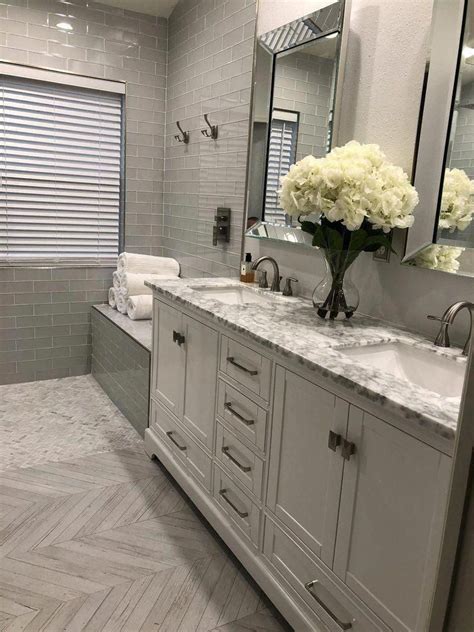 Learn how to make the most of a small bathroom with these foolproof tips and tricks for functioning within a shared space. The idea will look quality Bathroom Remodel Ideas Small in ...