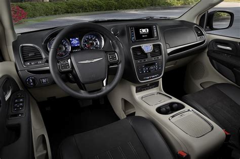 The 2015 chrysler town & country has an elegant interior design with mostly upscale materials and plenty of standard features for the class, reviewers write. 2015 Chrysler Town and Country Minivan Platinum, Review