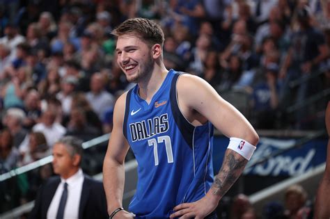 Luka dončić is a slovenian professional basketball player for the dallas mavericks of the national basketball association. Dallas Mavericks: Luka Doncic completes Rookie of the ...