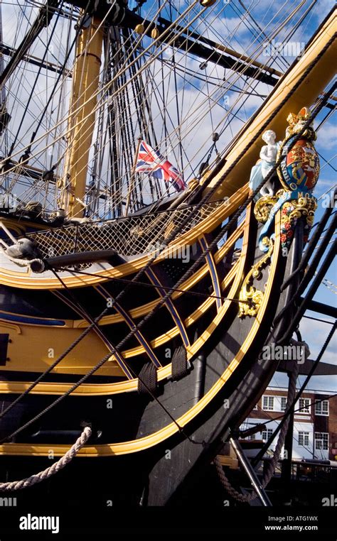 The Figure Head And Bow Of Hms Victory At Portsmouth Stock Photo Alamy