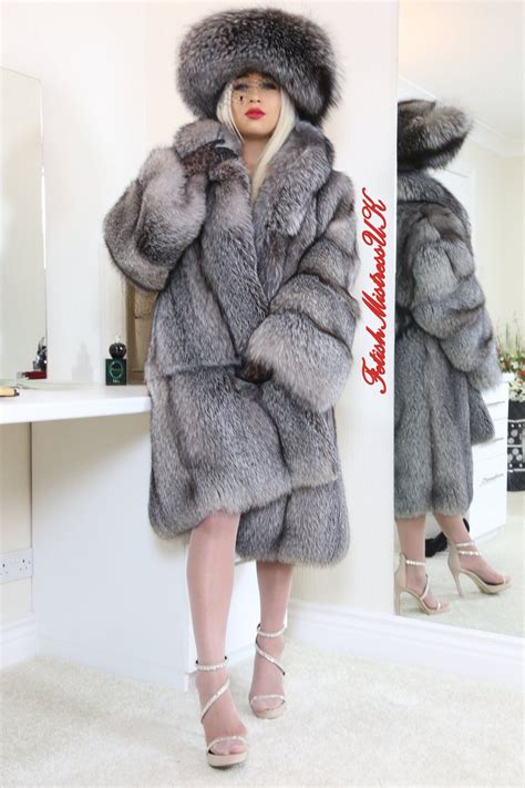 Fetishmistressuk On Twitter Fur Coat Fashion Fur Coat Fur Fashion