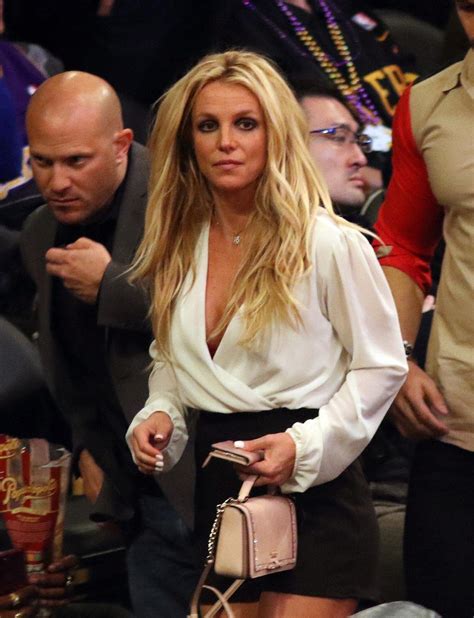 Самые новые твиты от britney spears (@britneyspears): Bivši suprug pop princeze traži još novca: Da sam na mestu ...