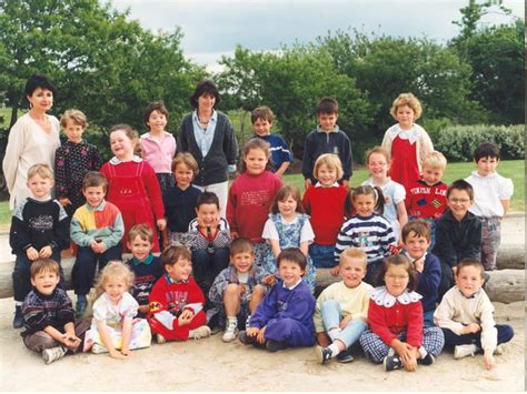 Photo de classe Moyenne section de 1995 école Publique Copains d avant