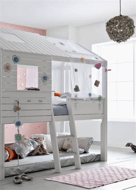 Hochbetten kinderzimmer zimmer mädchen etagenbett mit treppe kinderbett mädchen hochbett kinder hochbett mädchen mädchen bett kura bett kinder bett there's so much we can do with. Ein Hüttenbett fürs Kinderzimmer | Kinder zimmer ...