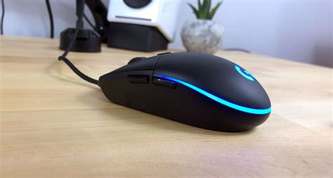 Logitech G Pro And G305 Mouse Review Small Ambidextrous King