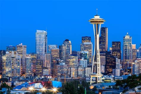 10 Best Cities To Live In On The West Coast In 2021 Seattle Skyline