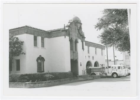 Weslaco City Hall Photograph 1 The Portal To Texas History