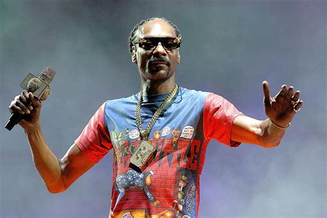 Grandpa Snoop Dogg What Everyone Needs In 2021