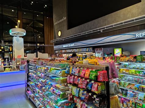 Thailands Largest 7 Eleven Is Located In Pattaya Boasting 2 Storeys