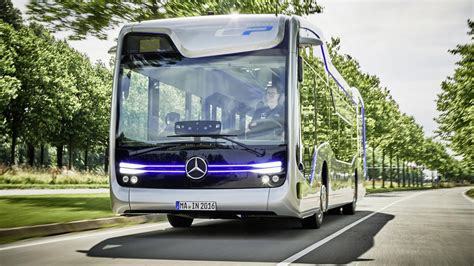 Daimler Will Nach Teilautomatisierte Busse In Serie Bauen
