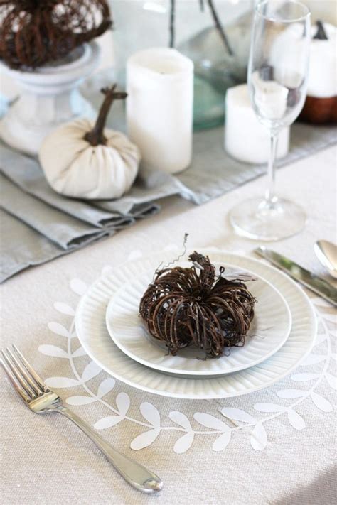 40 Best Thanksgiving Table Setting Ideas 2023