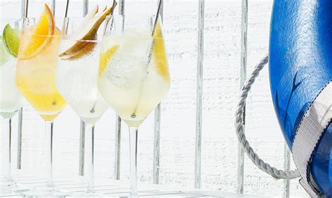 Lorange Grand Fizz Cocktail Recipe Grey Goose