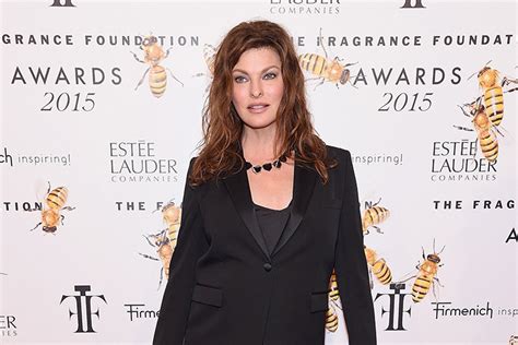 Supermodel Linda Evangelista Files 50m Lawsuit Over Botched Cosmetic