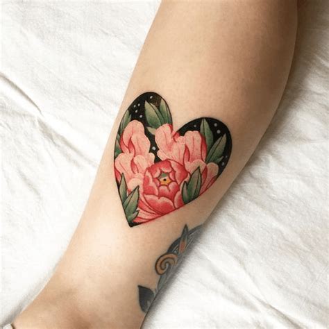 Heart Tattoo Designs Explore Love And Bond Between Your Loved Person Body Tattoo Art