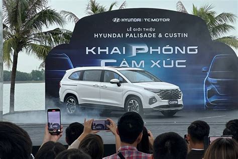 Hyundai custin 2023 ra mắt có 2 lựa chọn về động cơ giá khởi điểm chỉ