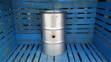 55 Gallon Used Stainless Steel Barrel 2 Fitting Middle Used Barrels