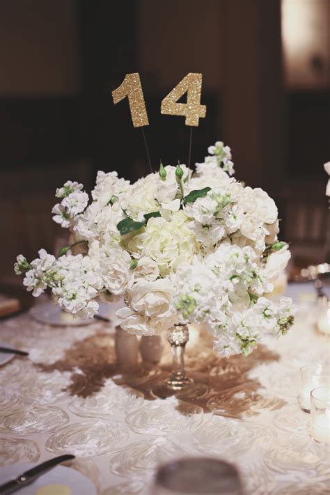 White Sweet Pea And Rose Centerpiece Elizabeth Anne Designs The