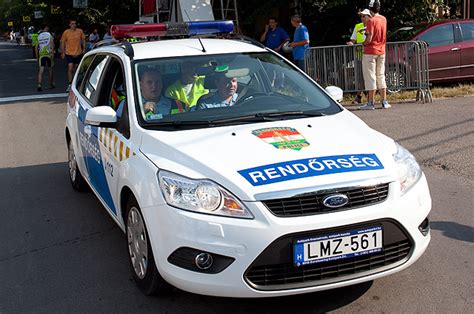 Rendőrség : Megöltek két embert Szegeden, ezt a férfit keresi a ...