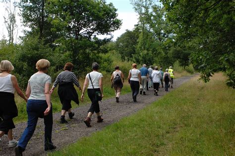 Filewalking For Health In Epsom 5aug2009 2 Wikimedia Commons