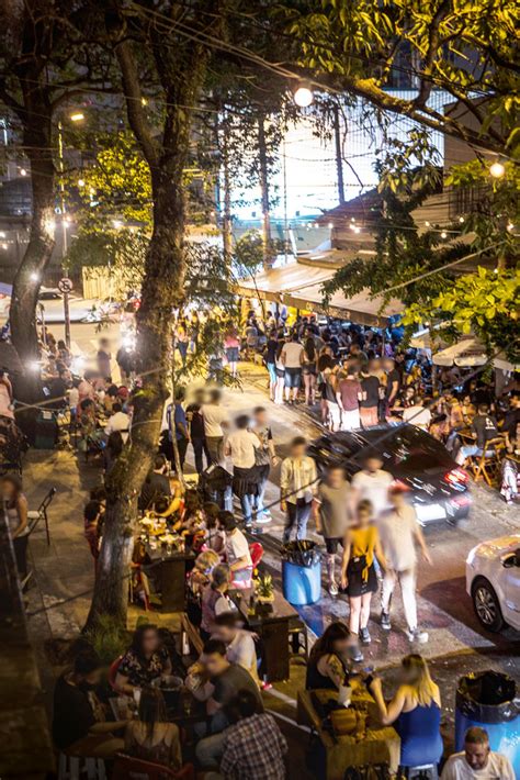 A Rua dos Pinheiros em São Paulo reúne bares e diversão  Casai