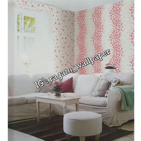 Sekilas, ruang tamu bernuansa putih. Wow 20+ Wallpaper Dinding Ruang Tamu Motif Bunga - Rona ...