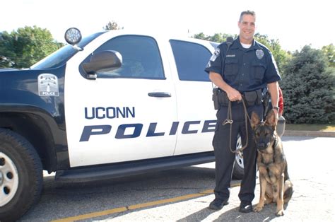 Uconn Police Deserve Praise For Requiring The Use Of Body Cameras The
