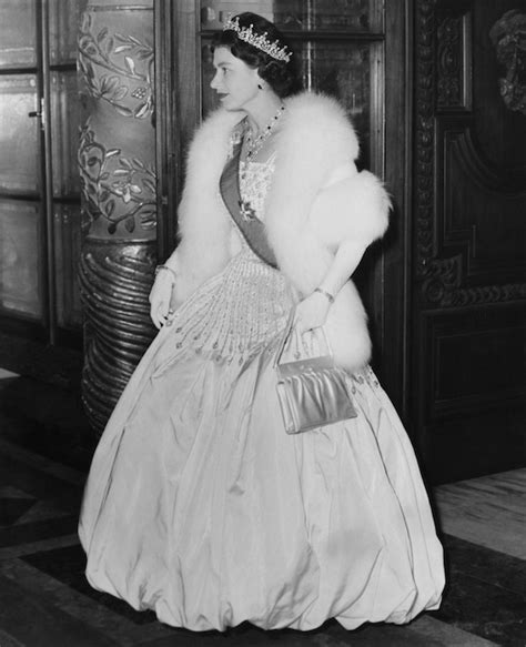 Princess beatrice wore a vintage dress by norman hartnell from the queen's collection. Princess Beatrice wedding dress: the real reason she added ...