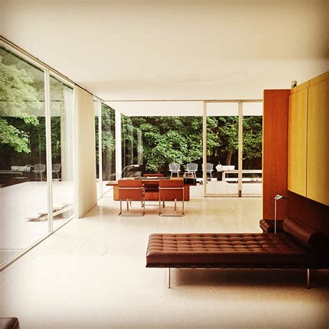 Mies Van Der Rohe Farnsworth House Interior Life Of An Architect