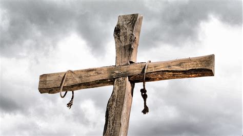 I Fedeli La Croce Di Gesù è Sorgente Di Speranza Per La Vita