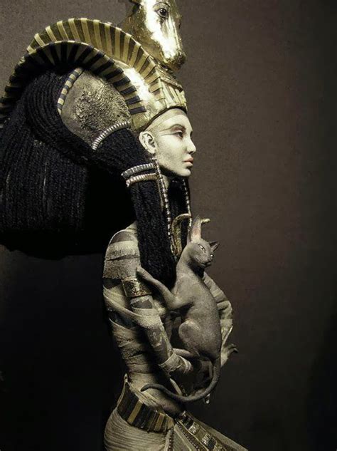 Ancient Egyptian Headdress With Images Egyptian Goddess Egyptian