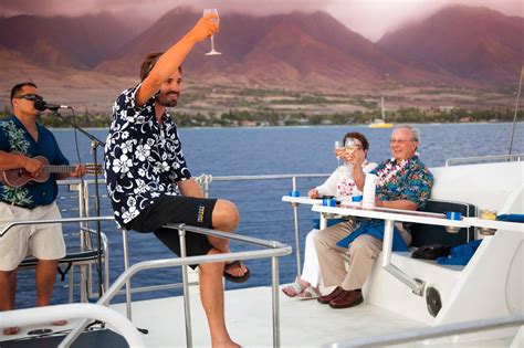 Deluxe Kaanapali Sunset Sail Maui Sights And Treasures