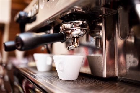 How To Use A Coffee Machine Barista Storables