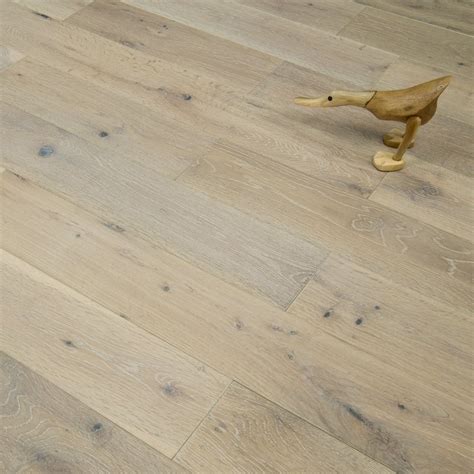 Hillwood Collection Engineered Flooring 18 5mm X 125mm Oak Smoked
