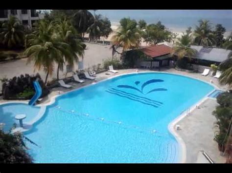 Ayrıca belirli saatlerde oda servisi mevcuttur. Bayu beach resort,Port Dickson - YouTube