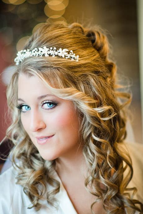 Curly Hairstyles For Brides Style And Beauty