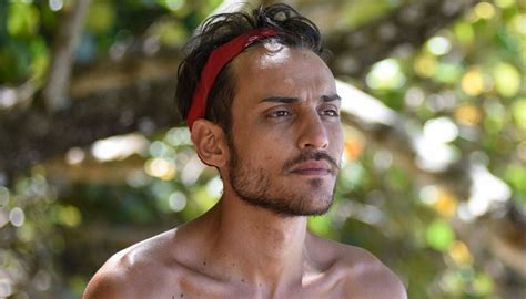 There was a fierce purpose in the. Isola, Awed crolla e Ciufoli lo attacca: "Falso" | DiLei