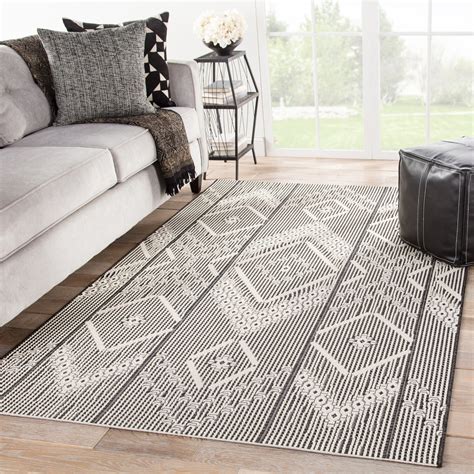 Shiloh Indoor/ Outdoor Tribal Dark Gray & Cream Area Rug – BURKE DECOR