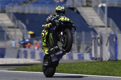 Valentino Rossi Silverstone In The Wet Is Scary Visordown