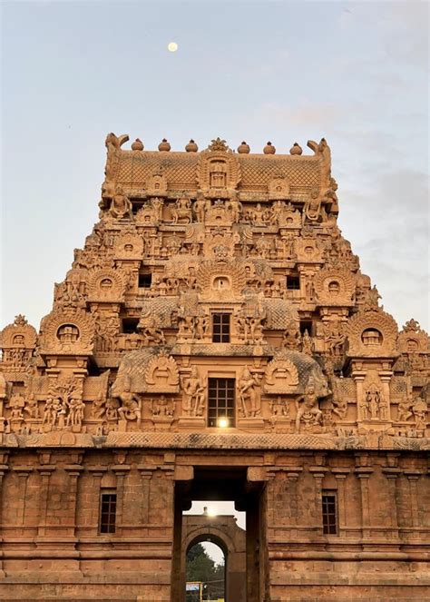 Brihadeeswarar Temple In Thanjavur Tamilnadu India Stock Photo