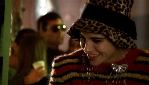 O fashion film factory é um programa semanal, emitido na tvi24, sobre a moda e a indústria têxtil portuguesas. Sienna Miller in Factory Girl | Sienna miller, Factory ...