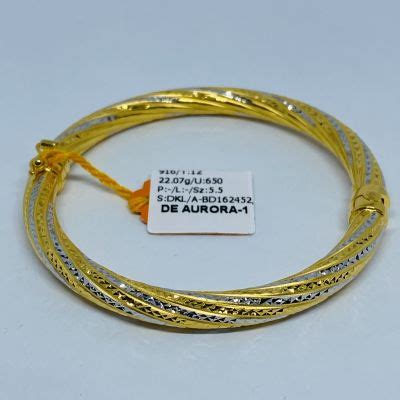 You can purchase gold 916 (bangle emas 916) in a gold store such as wah chan and etomei near you. KEDAI EMAS DEAURORA JEWELS 2020 - Barang Kemas Bangle 916 ...