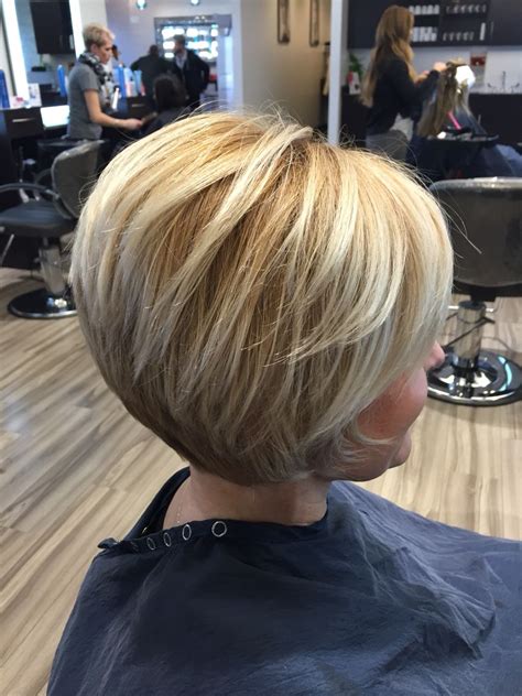 Blonde Stacked Bob Stacked Bob Hairstyles Bob Haircut For Fine Hair