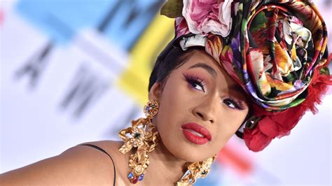 Cardi Bs Postpartum Depression Came Out Of Nowhere In Touch Weekly
