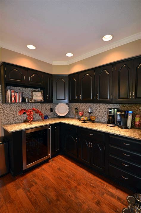 2030 White Cabinets With Black Trim