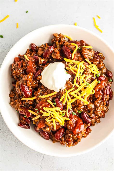 Whether you're wrapped up in down comforters or dancing under the sun (lucky you), we've got the best side dishes to go with. What Dessert Goes With Chili - wintergirl52