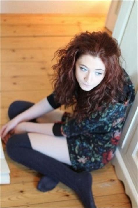 Very Sexy And Hot Irish Singer Janet Devlin A Photo Selected For You By Alancho Janet Devlin